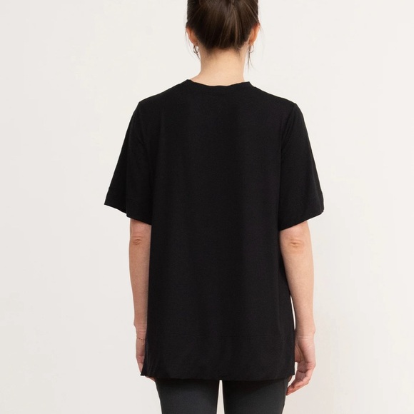 ADAY Essentialist T-Shirt - Picture 3 of 7